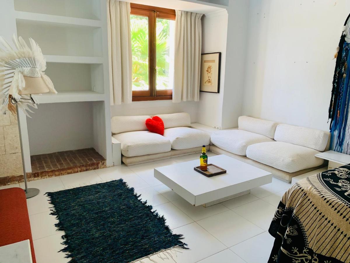 Ibiza Paradise Bed & Breakfast Санта Еулалия дел Рио Екстериор снимка