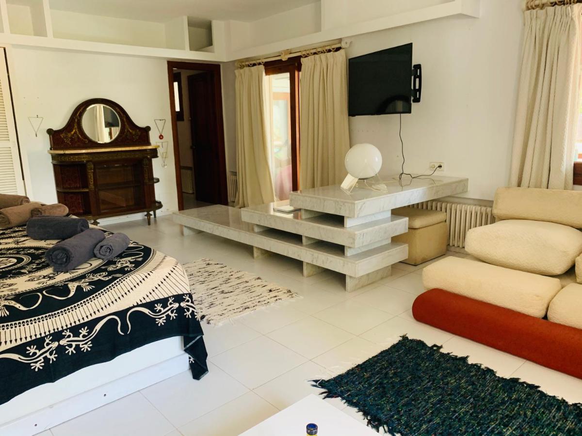 Ibiza Paradise Bed & Breakfast Санта Еулалия дел Рио Екстериор снимка